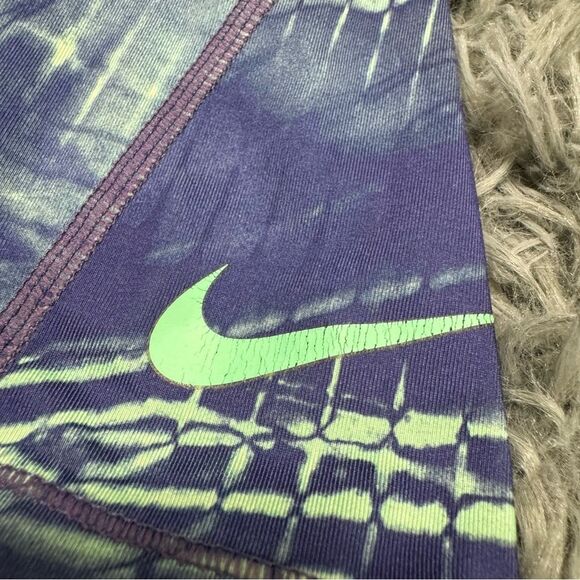 Nike Dri-Fit Spandex Size Medium - Picture 2 of 5